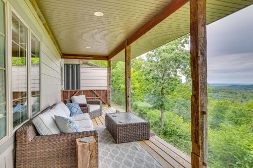 Mindoro House | Wanlass House Elevated Retreat Near La Crosse!