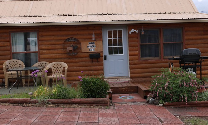 Wapiti House | Wapiti Mountain Hut 1