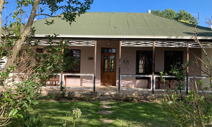 Wakkerstroom House | Warbler's Haven