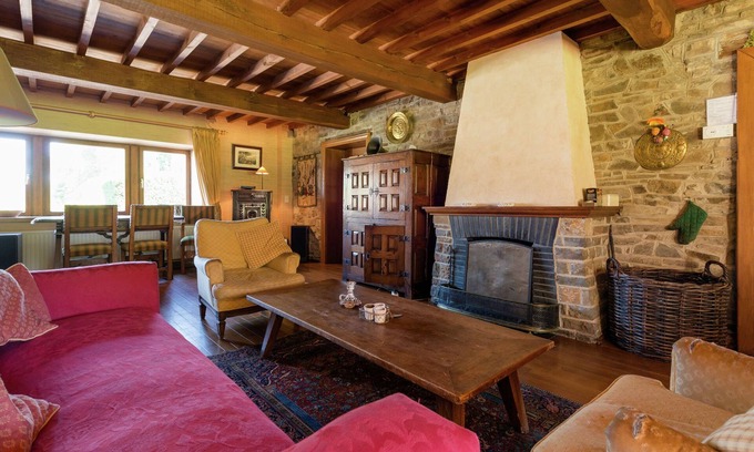 Rendeux Villa | Warisy Cottage with Private Sauna
