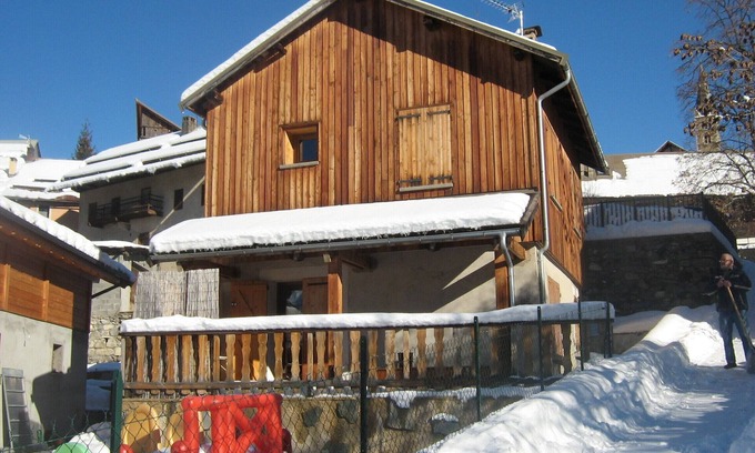 Risoul Ski Chalet | Warm and cozy detached house with terrace