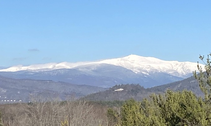 Bartlett Condo | Warm and inviting and only 1 mile from Attitash Ski Mountain!