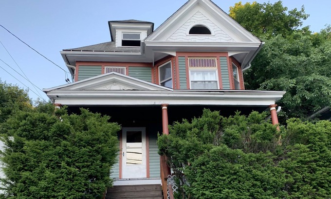 Kingston House | Warm and spacious Kingston Victorian