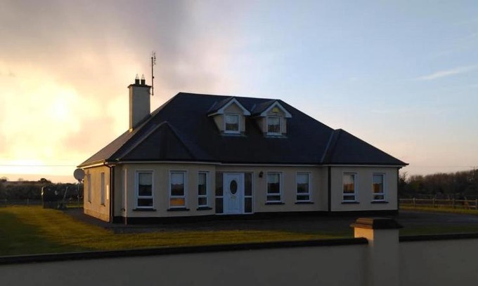 Ballinrobe House | Warm and welcoming family home