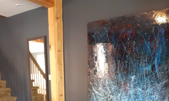 Pointe Claire House | Warm,cozy Lake house