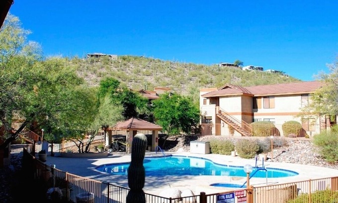 Quail Canyon Condo | Warm & Inviting Condo - Near Hiking/Premier Golf & Shopping/Cycling