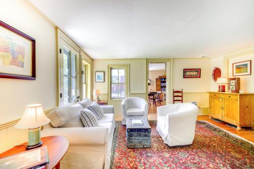 Warren House | Warren Vacation Rental about 3 Mi to Sugarbush Resort!