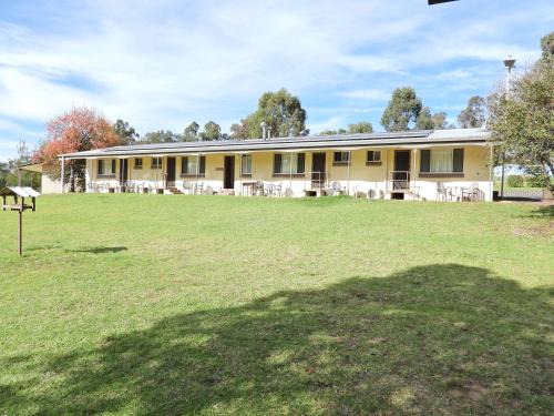 Coonabarabran Hotel | Warrumbungles Mountain Motel