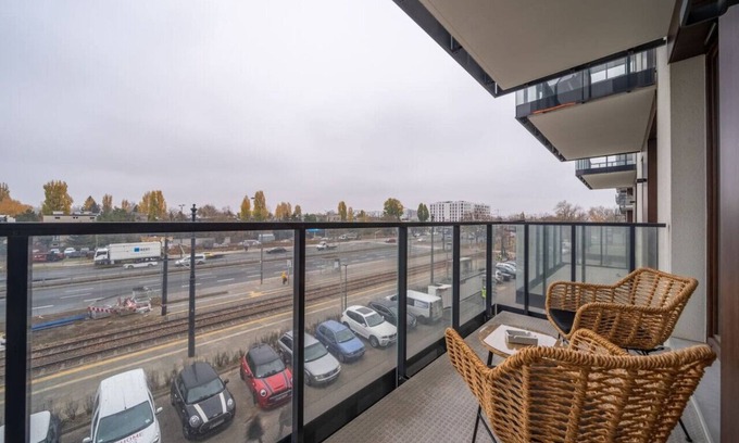 Praga Polnoc Apartment | Warsaw Jagiellońska Apartment - Parking, Balcony - by Rentujemy
