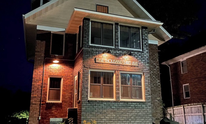 Waseca House | Waseca Haven: Your Modern, Renovated Furnished Retreat