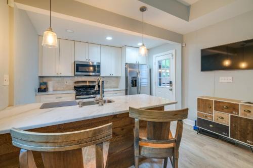 Northeast House | Washington DC Gem with Fenced Backyard