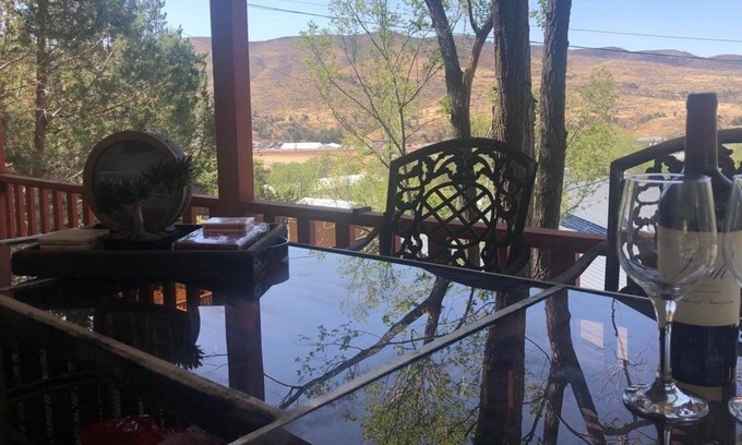 Ruidoso Downs House | Watch the horse racing from your balcony!
