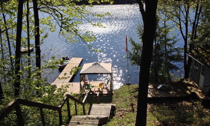 Frontenac Cottage | Water access Island Cottage in sheltered cove
