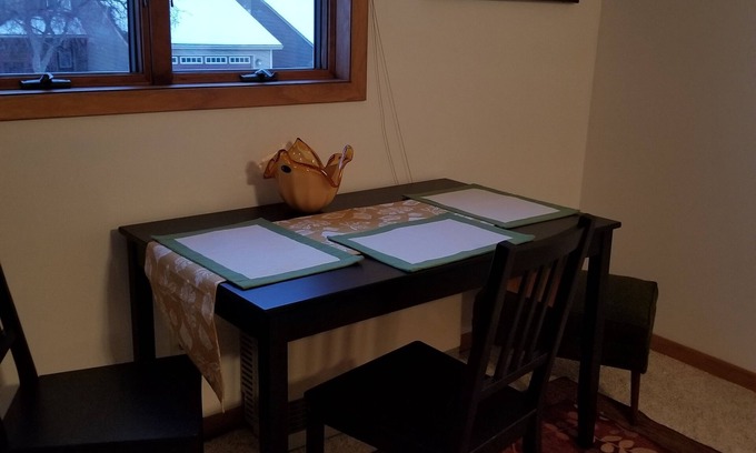La Crosse Apartment | Water Access Studio with Full Kitchen