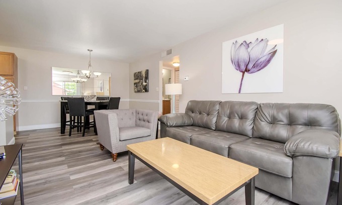 Brandon Condo | Water Front - 1 bedroom with den and 1 bathroom