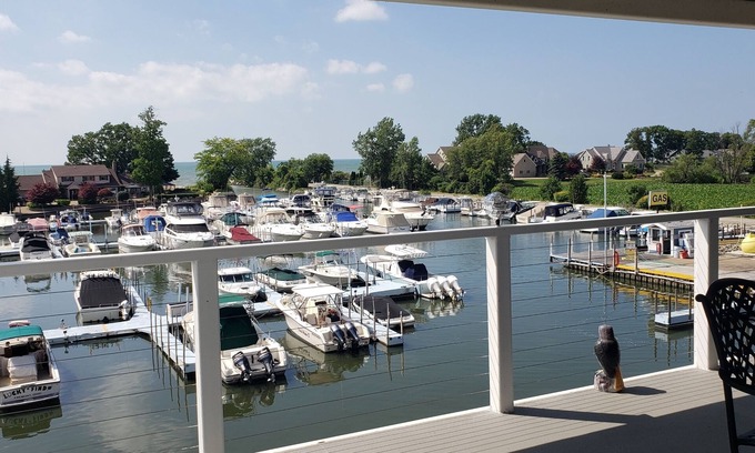 Gypsum Condo | Water Front Family Retreat