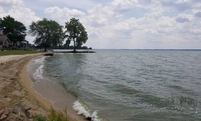 Celina House | Water Front lake house, fully equipped , opened 3-1-24, dock is in the lake