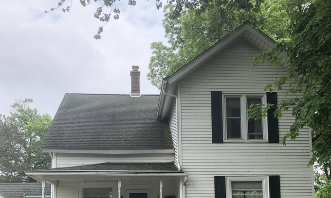 Colon House | Water Front Property on Palmer Lake