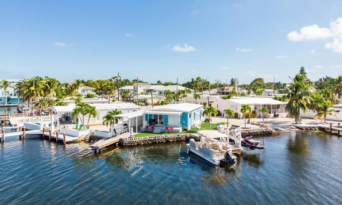 Key Largo Village House | Water Front Sunset View Home