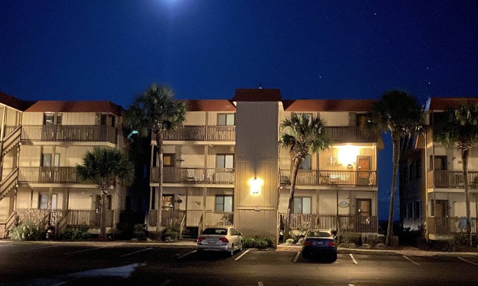 North Myrtle Beach Condo | Water Front on the Inlet Great View steps to the ocean