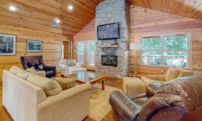 Maysville Cabin | Water-view cabin with deck, gas grill, Ping-Pong & pool tables
