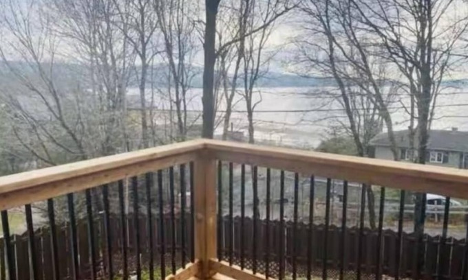 Lac-Saint-Joseph House | Water view charming lake house!nThe perfect cozy gateway in nature!