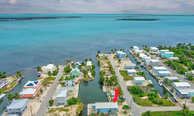 Sands House | Water Views/Heated Swimming Pool/Hot Tub/Boat Dock