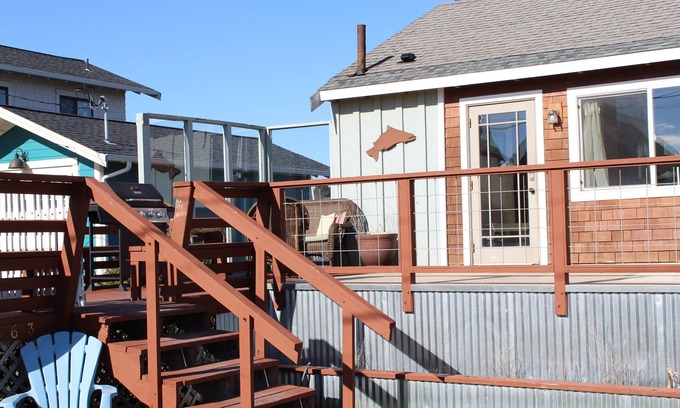Sunlight Beach Cottage | Water Views, Sunlight Beach Useless Bay, Romantic #Whidbey Island #Getaway
