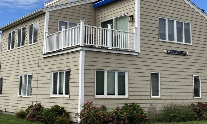 Groton Long Point House | Water views, Work/Live, 5 bed/2.5 bath, pet friendly in GLP