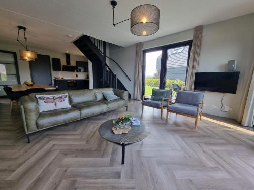 Balk House | Water Villa in Balk with Private Jetty, cleaning included