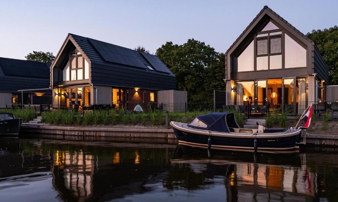 Balk House | Water Villa in Balk with Private Jetty