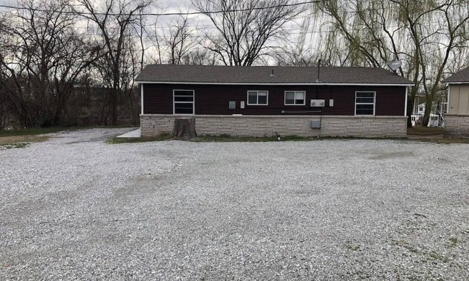 Grove Cabin | Waterfront 1 Bedroom/Cabin I/New Remodeled