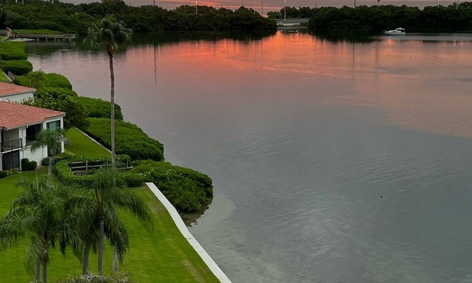 Isla del Sol Condo | Waterfront 2-Bed/2-Bath Condo in St Pete Beach, FL - Close to Beaches