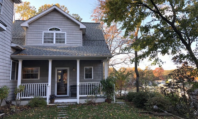 Severna Park House | Waterfront 2BR Guest House on Cypress Creek - Severna Park