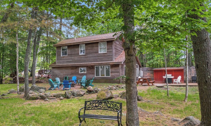 Orland House | Waterfront-40min to Acadia-Main House-Fire Place