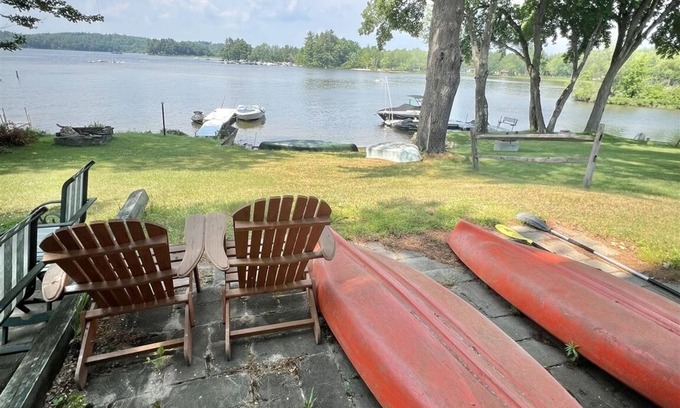 Raymond House | WATERFRONT 5 BEDROOM 2 BATH WITH DOCK AND BEACH
