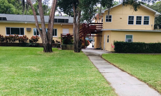 Tarpon Springs Apartment | Waterfront Apartment