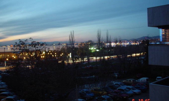Thessaloniki Apartment | Waterfront Apartment With Sea View Helexpo no01