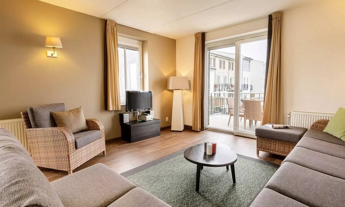Zeewolde Apartment | Waterfront Apartment 8 People
