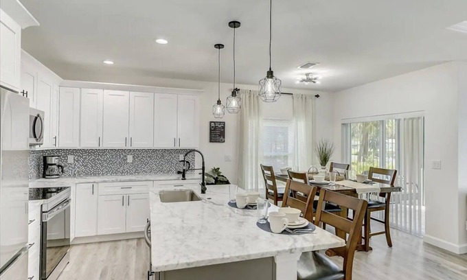 Rotonda West House | WaterFront Boundary vacation! Close to beaches 3bdr2bath,golfing fishing