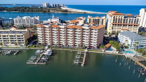 Clearwater Beach House | Waterfront Breeze Condo