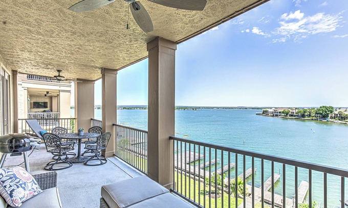 Horseshoe Bay Condo | Waterfront Condo on Lake LBJ with Pool & Views!