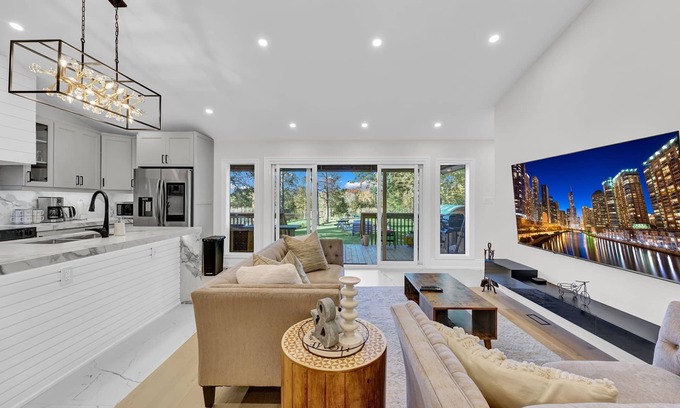 Kirkfield House | Waterfront Cottage (Built in 2024) Sauna/Hot Tub/Events Welcome
