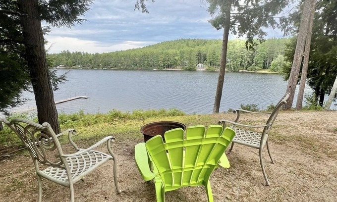 Sebago Cottage | Waterfront Cottage on Barker Pond