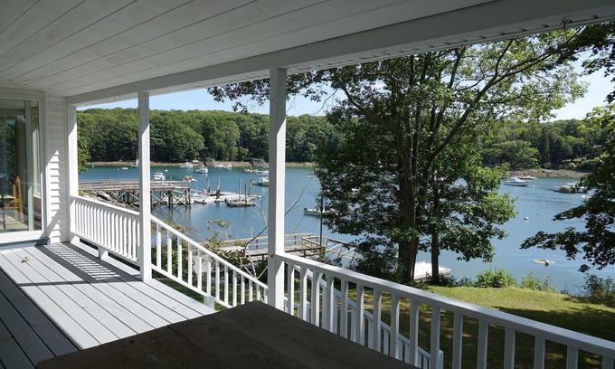 South Bristol Cottage | Waterfront Cottage in South Bristol w/private dock and lobster boat views