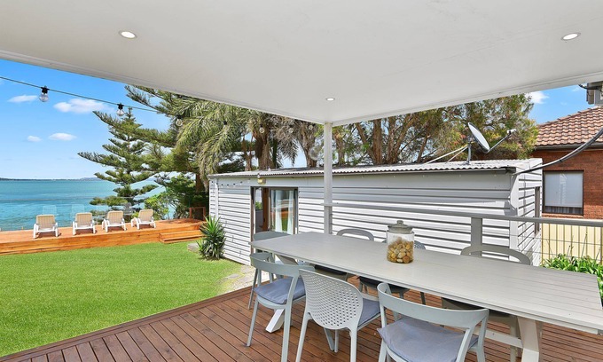 Toukley House | Waterfront Escape Absolute Waterfront