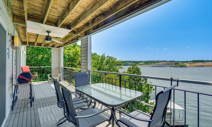 Osage Beach Condo | Waterfront Gem w/Balcony & Views in Osage Beach
