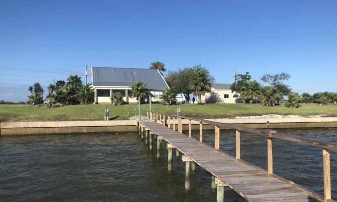 Port Lavaca House | Waterfront Getaway! Relax in this waterfront home with pier on huge lot!