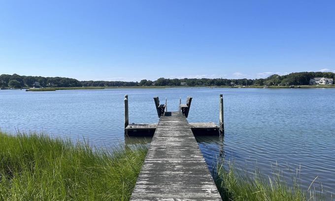 Town of Southold Town Cottage | Waterfront Guest Cottage