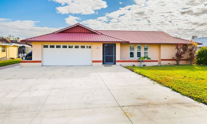 North Fort Myers House | Waterfront home on a canal with saltwater pool, great patio, views & AC